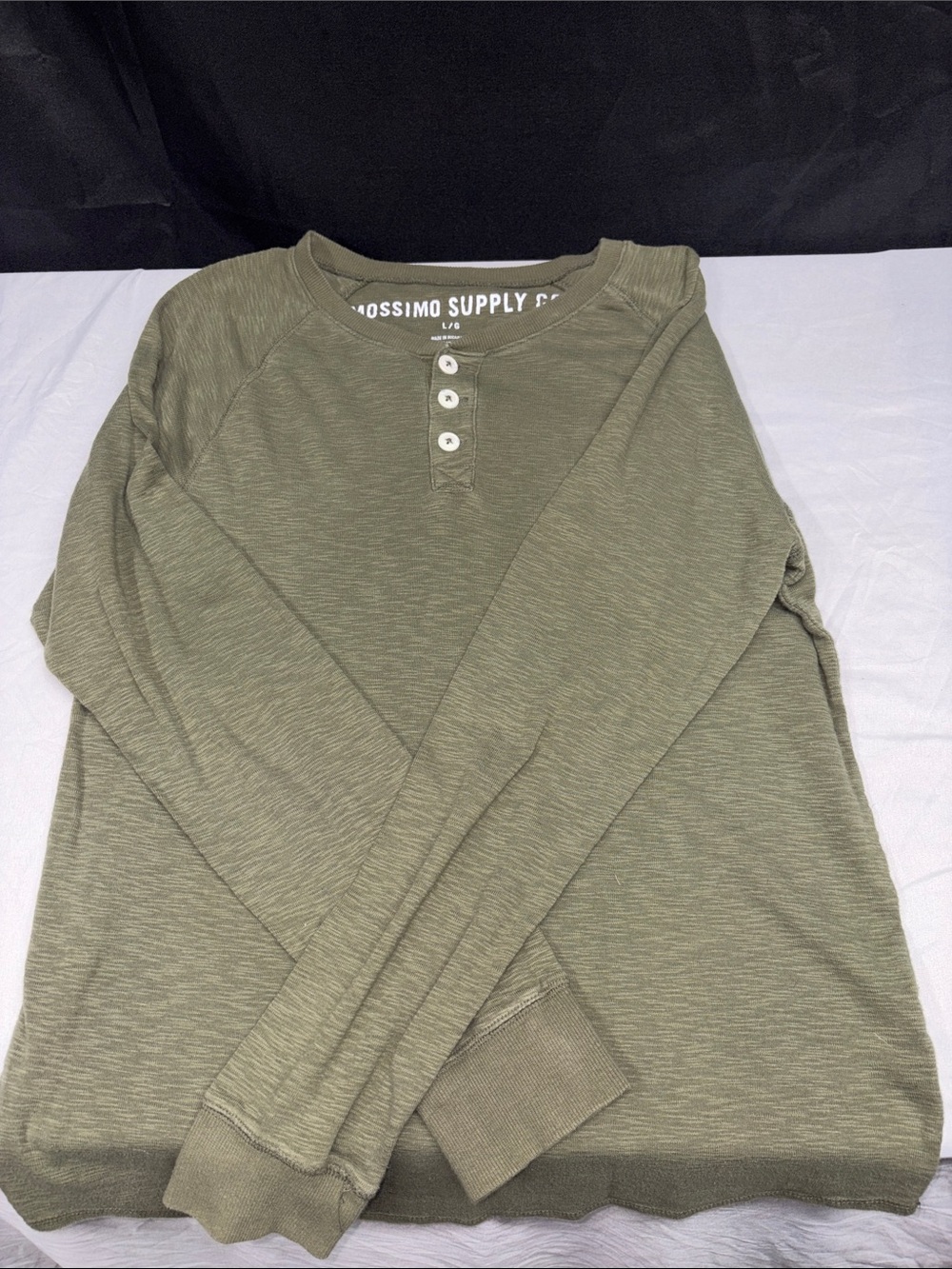 Mossimo Supply Co. Men's Olive Green Henley Sweatshirt
